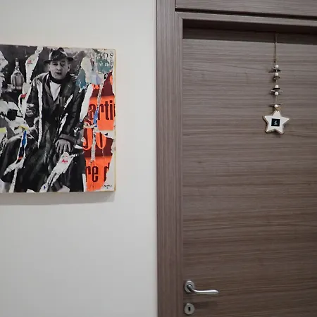 Art Centro לינה וארוחת בוקר קאסרטה