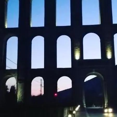 Nocleg ze śniadaniem Art Centro 3*